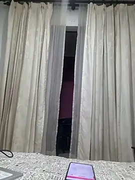 viollett 28 online show from 12.03.24