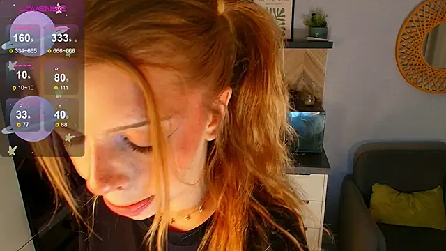 Snapshot of Hannah_Carr chatting on 06.18.26 Hannah Carr online show from 06.18.26