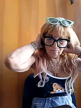 Snapshot of eva2023sexy chatting on 05.27.26 eva2023sexy online show from 05.27.26