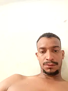 Snapshot of Ursonego chatting on 09.21.25 Ursonego online show from 09.21.25