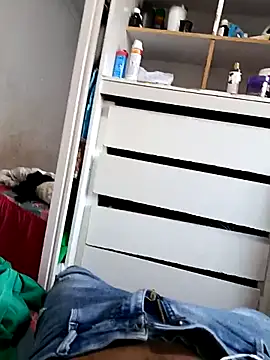 Snapshot of Ursonego chatting on 10.25.25 Ursonego online show from 10.25.25