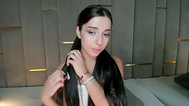 eva lim online show from 03.15.25