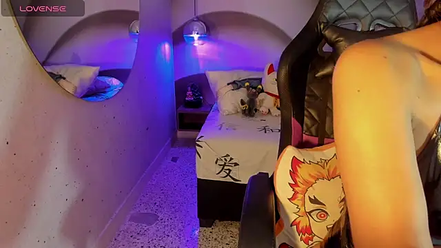 IamNayuta online show from 09.08.25