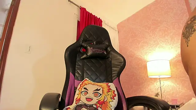 IamNayuta online show from 11.25.25