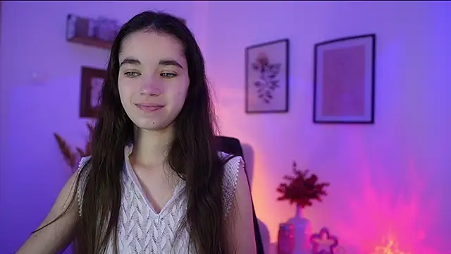 Gia Paige18 online show from 11.15.25