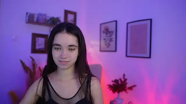 Gia Paige18 online show from 11.28.25