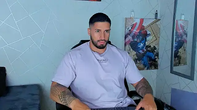 Snapshot of Cristian_Walker chatting on 01.15.25 Cristian Walker online show from 01.15.25
