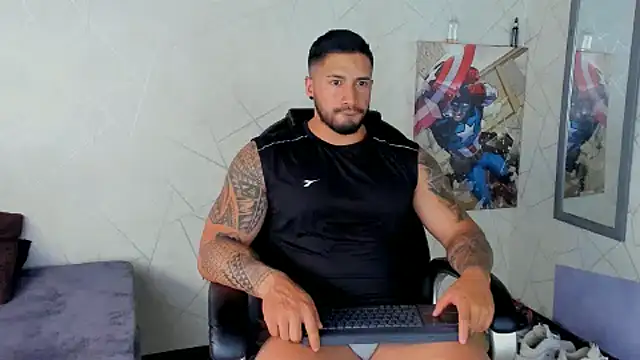 Snapshot of Cristian_Walker chatting on 01.16.25 Cristian Walker online show from 01.16.25