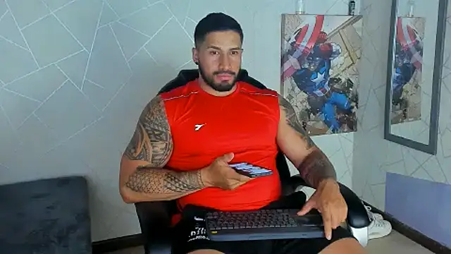 Snapshot of Cristian_Walker chatting on 01.26.25 Cristian Walker online show from 01.26.25