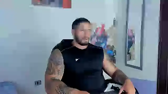 Snapshot of Cristian_Walker chatting on 02.09.25 Cristian Walker online show from 02.09.25