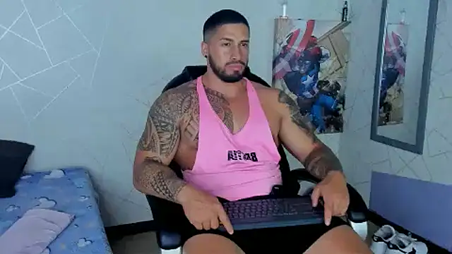 Snapshot of Cristian_Walker chatting on 02.12.25 Cristian Walker online show from 02.12.25