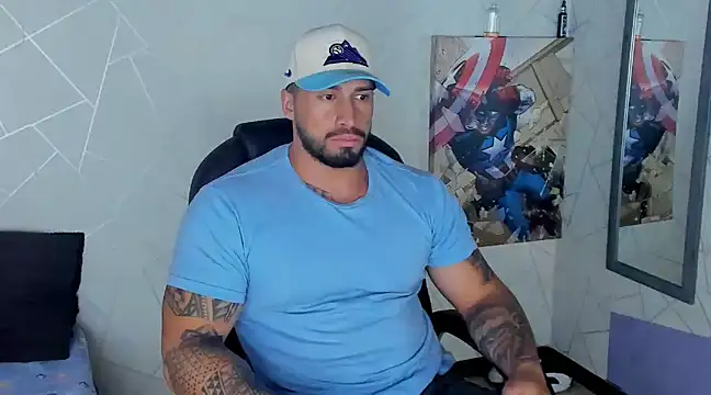 Snapshot of Cristian_Walker chatting on 02.24.25 Cristian Walker online show from 02.24.25