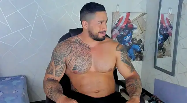 Snapshot of Cristian_Walker chatting on 03.11.25 Cristian Walker online show from 03.11.25
