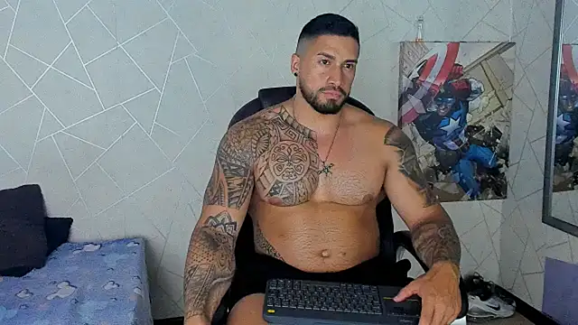 Snapshot of Cristian_Walker chatting on 03.12.25 Cristian Walker online show from 03.12.25