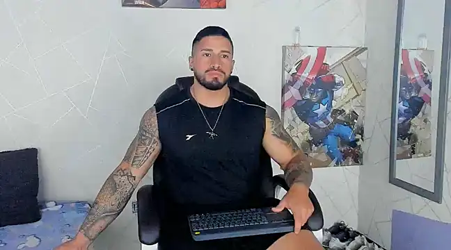 Snapshot of Cristian_Walker chatting on 03.14.25 Cristian Walker online show from 03.14.25