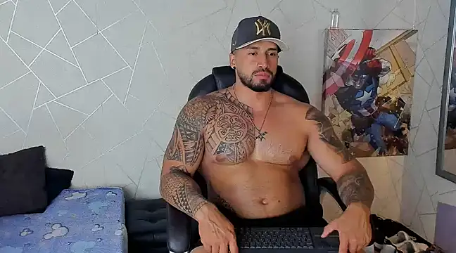 Snapshot of Cristian_Walker chatting on 03.22.25 Cristian Walker online show from 03.22.25
