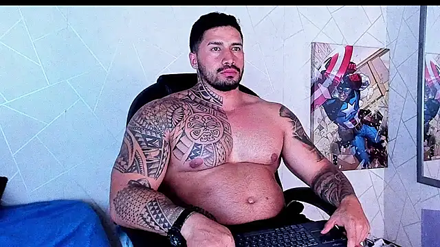 Snapshot of Cristian_Walker chatting on 09.25.25 Cristian Walker online show from 09.25.25