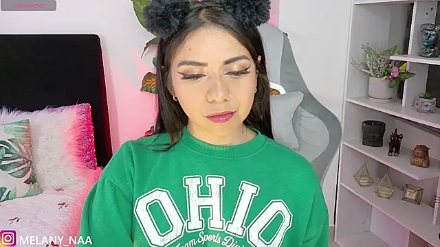 melany naa online show from 11.19.25