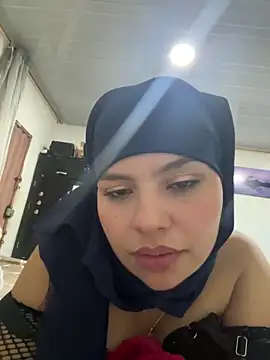 lalilamassu1 online show from 02.25.25