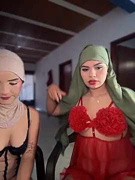 lalilamassu1 online show from 11.16.25