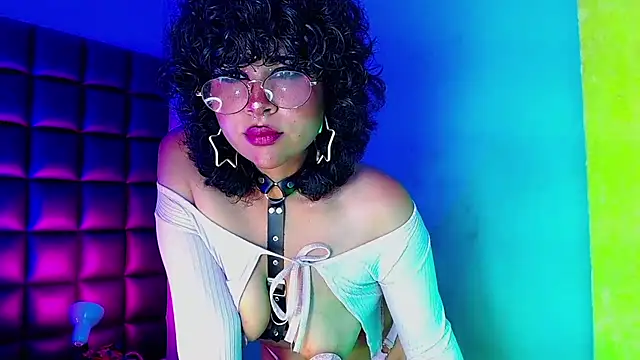 kuromi69 online show from 03.19.25