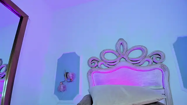 Sara  Williams online show from 11.19.25