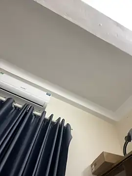 Snapshot of Louis_Baby chatting on 02.11.25 Louis Baby online show from 02.11.25