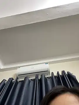 Snapshot of Louis_Baby chatting on 02.12.25 Louis Baby online show from 02.12.25