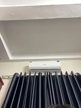 Snapshot of Louis_Baby chatting on 03.03.25 Louis Baby online show from 03.03.25