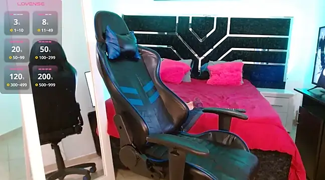 -MiaDelight- online show from 02.05.25