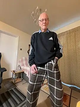 Snapshot of cutaboverest chatting on 01.06.26 cutaboverest online show from 01.06.26