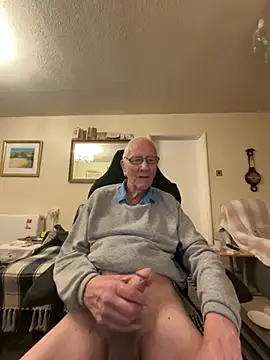 Snapshot of cutaboverest chatting on 03.21.26 cutaboverest online show from 03.21.26