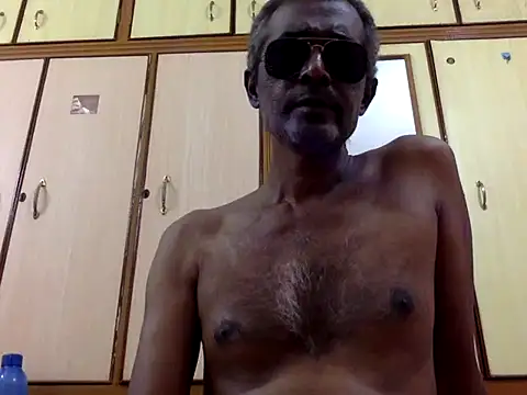 Lookin4Kinky Partner online show from 11.30.25