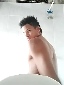 Snapshot of Gutierrez6383 chatting on 03.06.25 Gutierrez6383 online show from 03.06.25