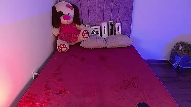 Snapshot of fluffy_peit16 chatting on 11.28.25 fluffy peit16 online show from 11.28.25