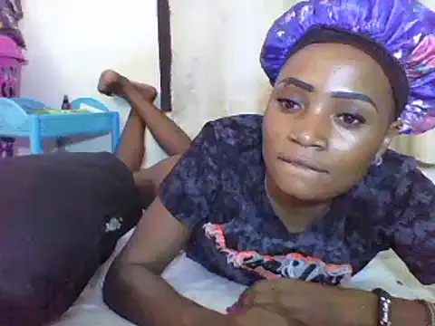 SpicyPetite online show from 02.28.25