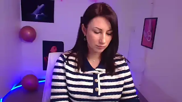 Snapshot of Loren_Moa chatting on 03.19.25 Loren Moa online show from 03.19.25