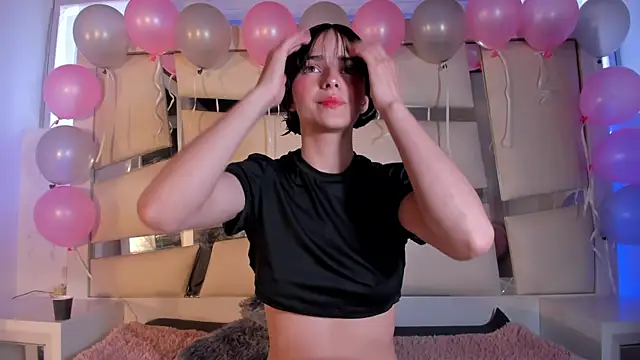 chrystal js online show from 10.23.25