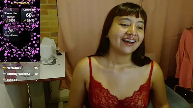 Snapshot of emitaa17228o chatting on 01.14.25 emitaa17228o online show from 01.14.25