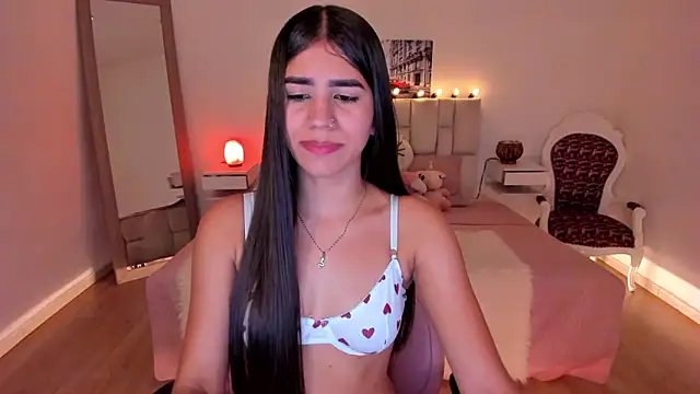 Snapshot of Sophia_rincon chatting on 09.22.25 Sophia rincon online show from 09.22.25