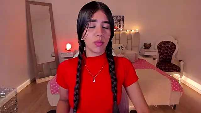 Snapshot of Sophia_rincon chatting on 09.24.25 Sophia rincon online show from 09.24.25