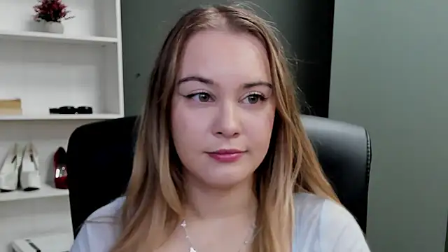 kitty valeria online show from 01.17.26