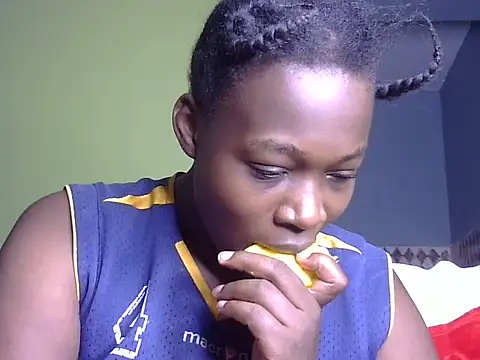 Snapshot of Horny-pretty chatting on 02.13.26 Horny-pretty online show from 02.13.26