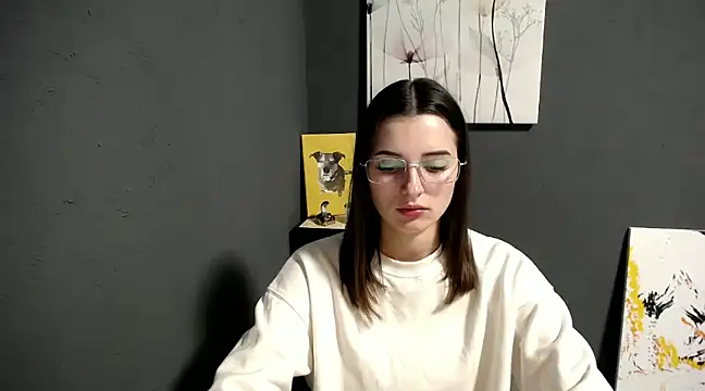 lady olivia  online show from 12.04.24