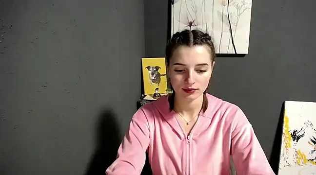 lady olivia  online show from 12.12.24