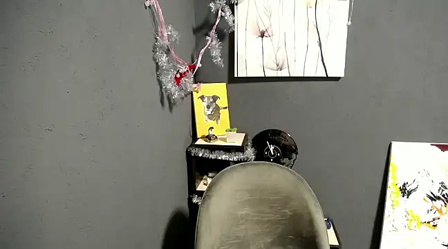 lady olivia  online show from 12.29.24