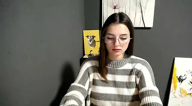 lady olivia  online show from 02.13.25