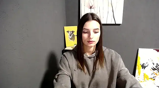 lady olivia  online show from 03.04.25