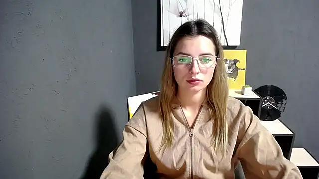 lady olivia  online show from 10.07.25