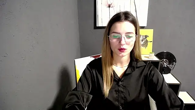 lady olivia  online show from 11.07.25